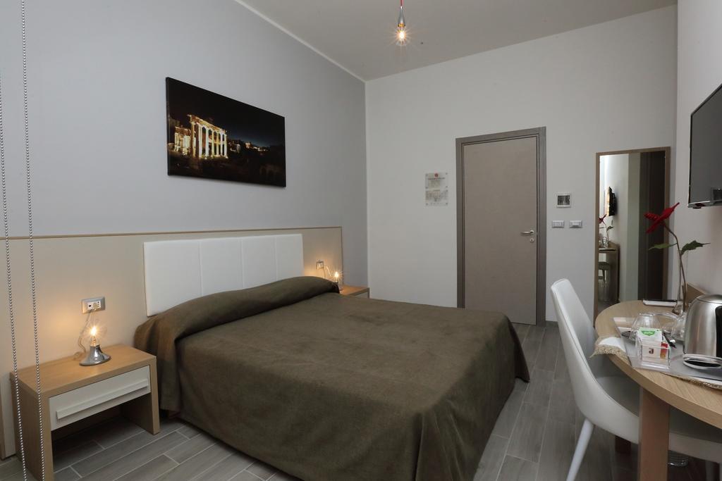 Готель Casa Martinez Roma Екстер'єр фото