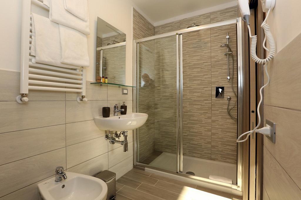 Готель Casa Martinez Roma Екстер'єр фото